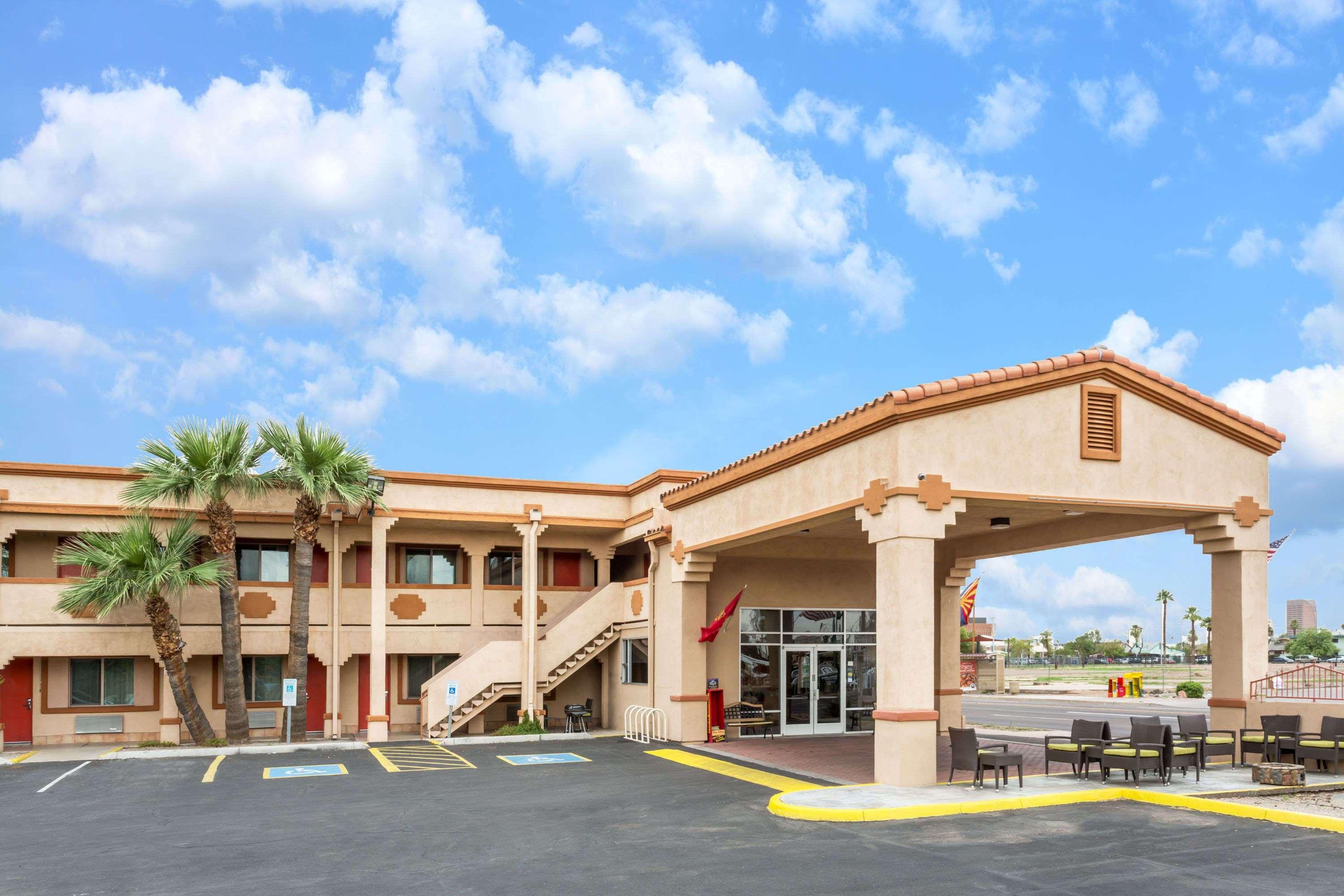 Super 8 By Wyndham Phoenix Downtown Buitenkant foto
