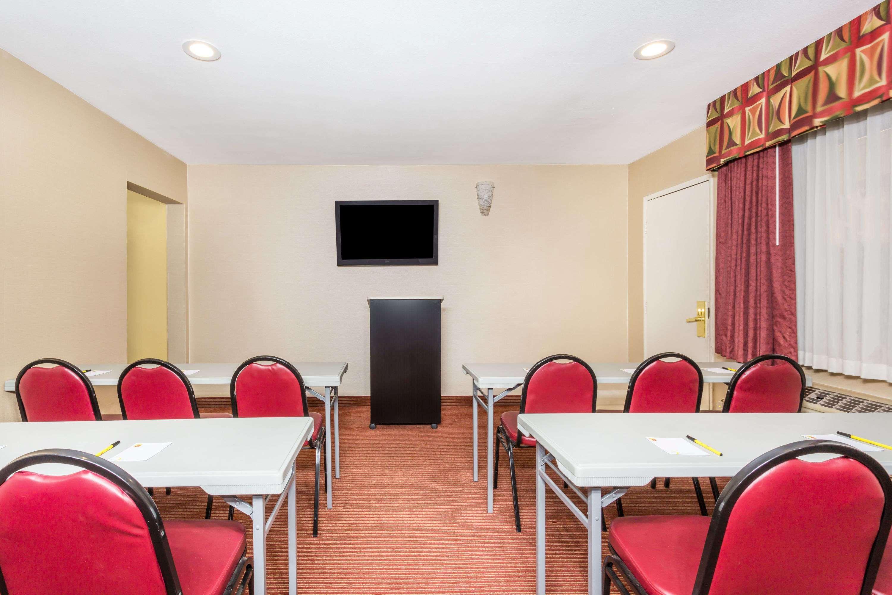 Super 8 By Wyndham Phoenix Downtown Buitenkant foto